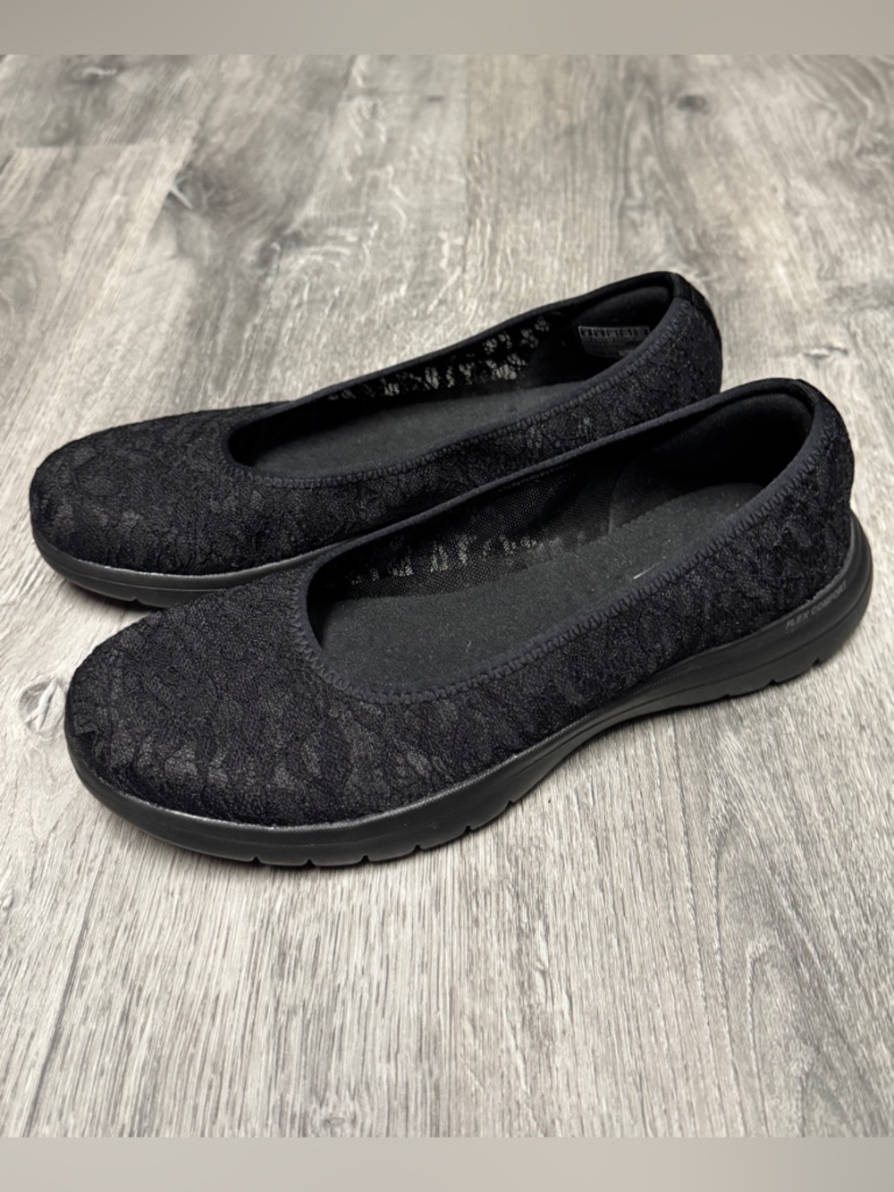 Skechers Goga Mat Lace Ballet Flat Slip-On Shoe